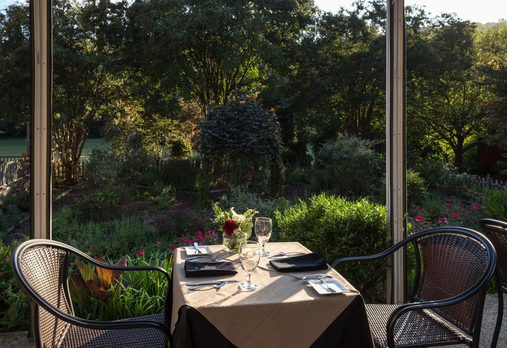 Glen-Ella Springs Hotel & Restaurant Clarkesville Bagian luar foto