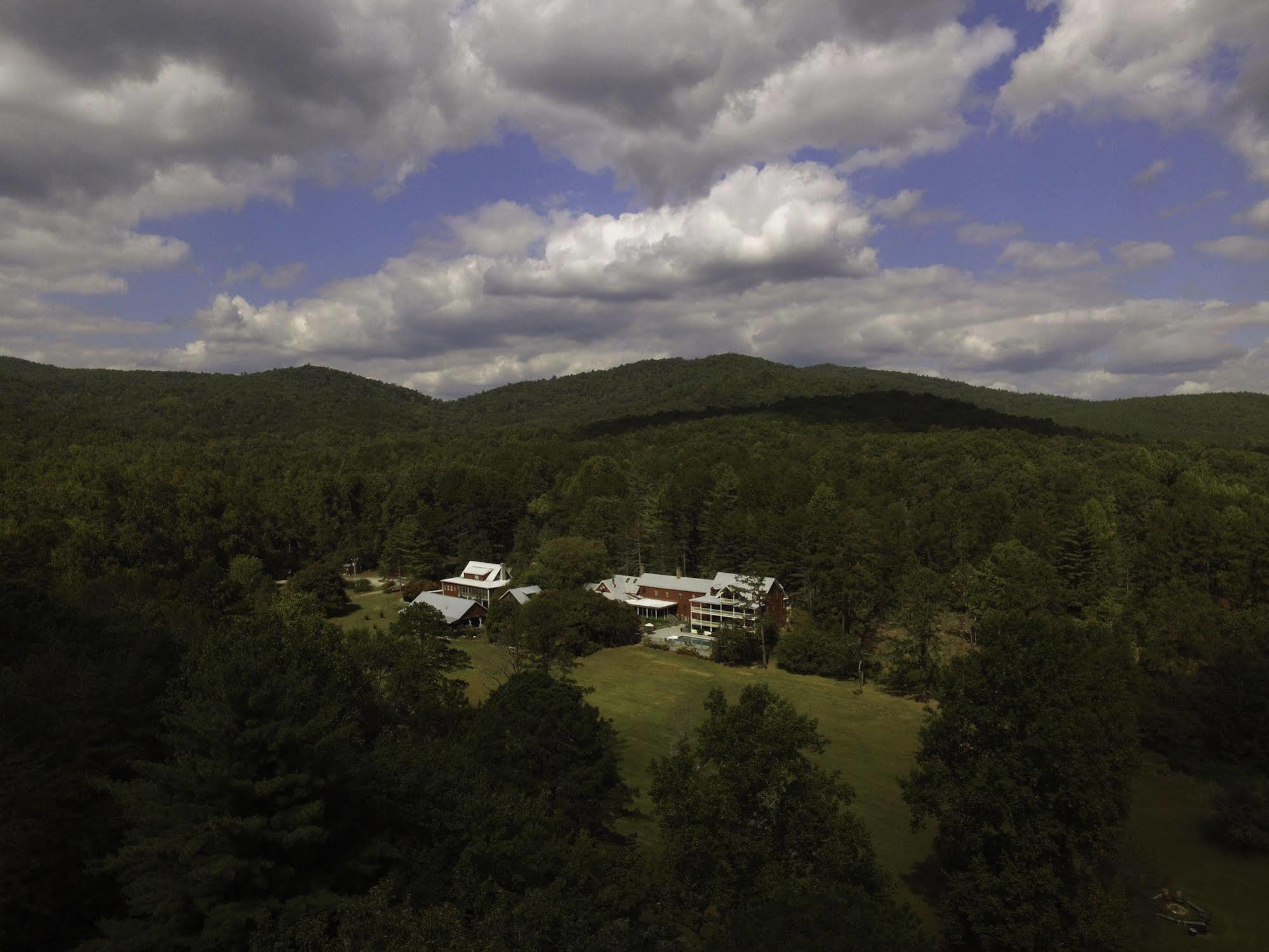 Glen-Ella Springs Hotel & Restaurant Clarkesville Bagian luar foto