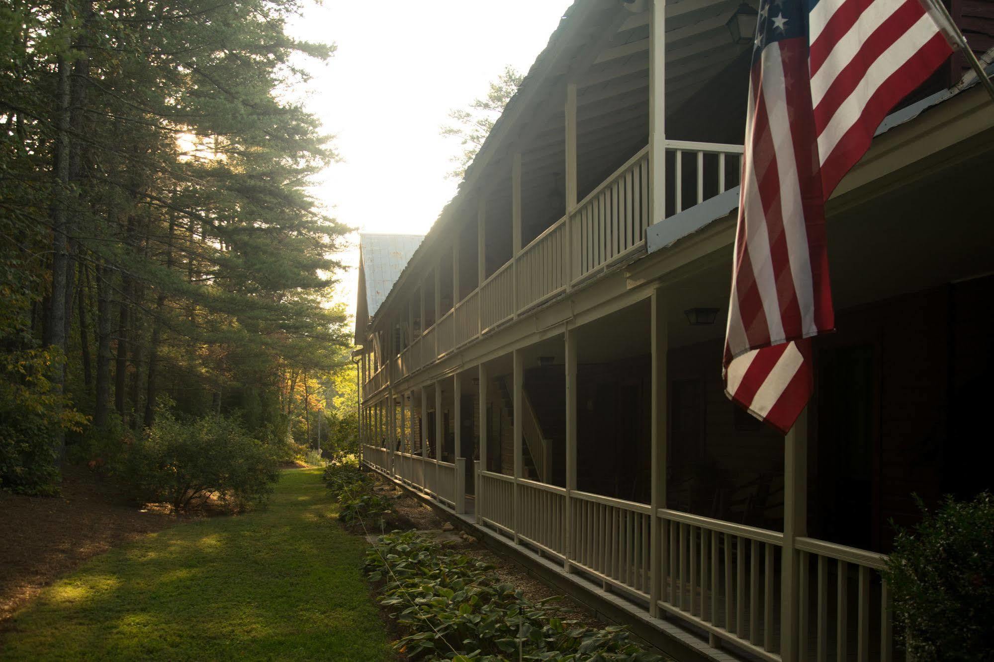 Glen-Ella Springs Hotel & Restaurant Clarkesville Bagian luar foto