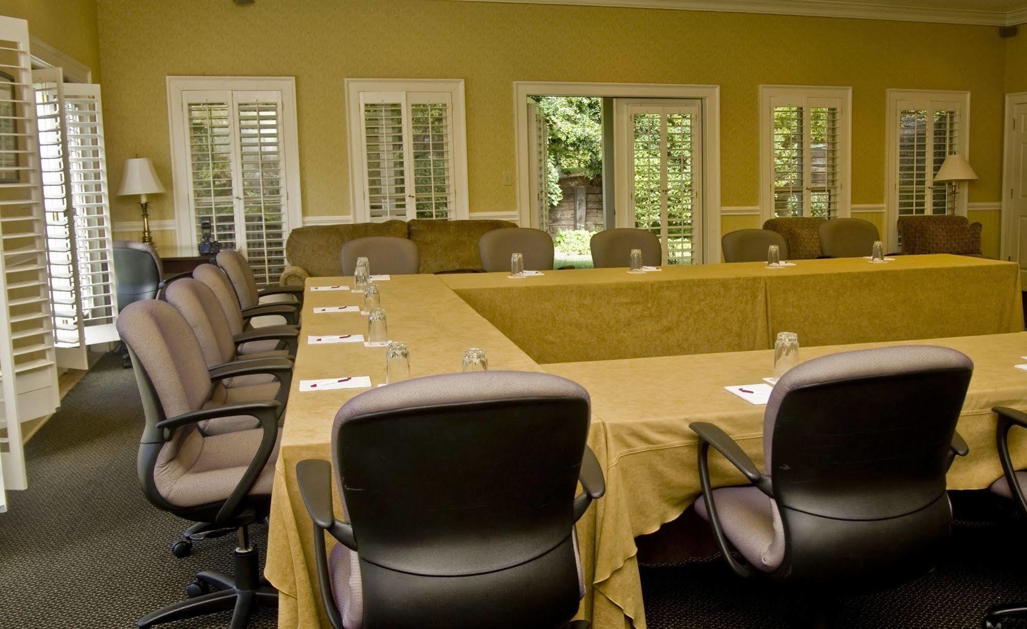 Glen-Ella Springs Hotel & Restaurant Clarkesville Bagian luar foto